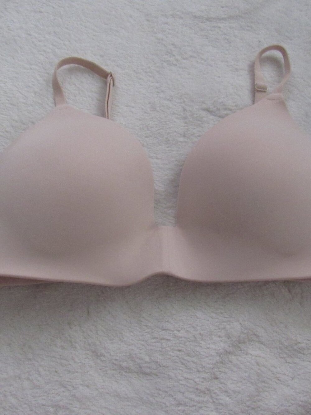Victoria's Secret Beige Wireless Bra Push up  Size 34C  USED
